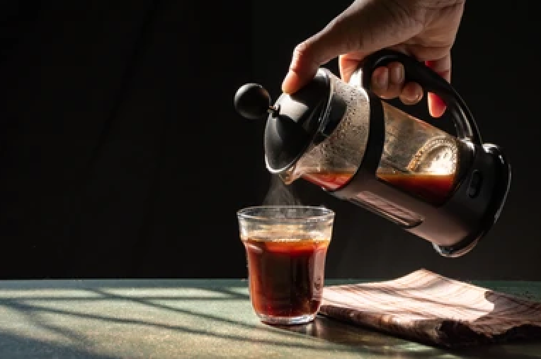 Prensa francesa y café