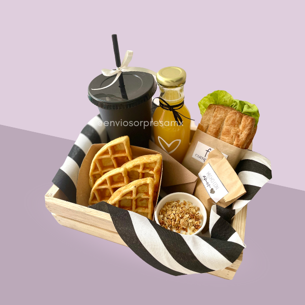 Desayuno con vaso reusable